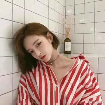 以泥为妆